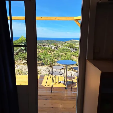 Kamp alanı Crystal's Garden Camp & Rogoznica (Sibenik-Knin)